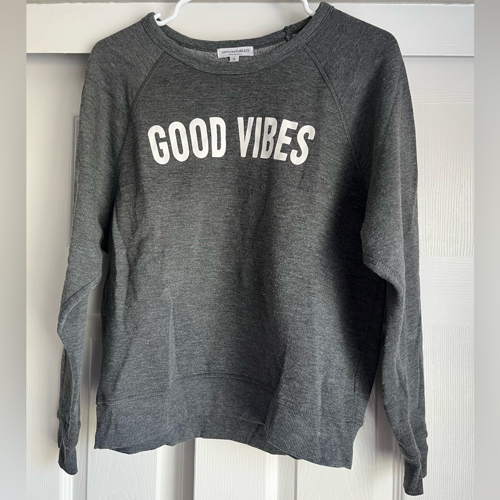 Sweatshirt